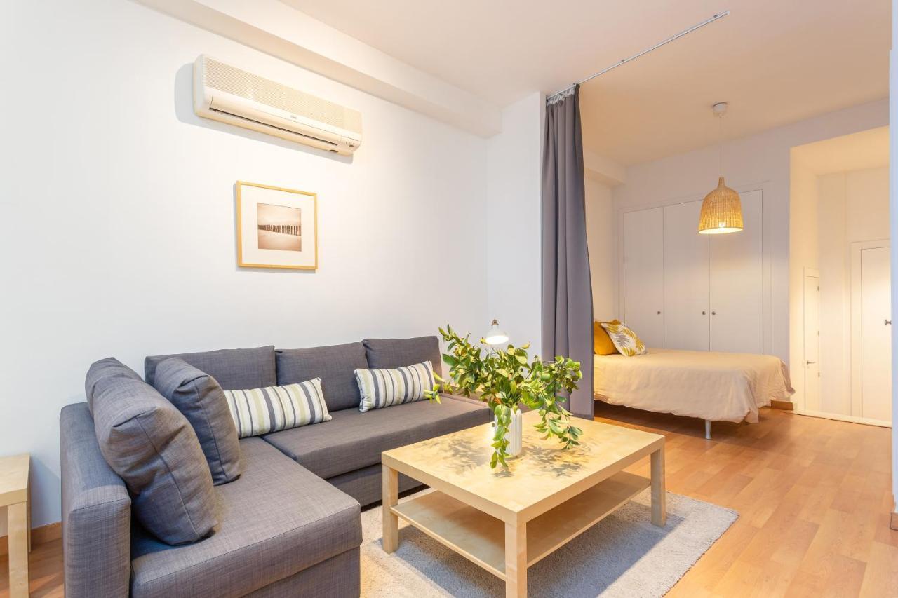 Apartamento Souviron Málaga Esterno foto